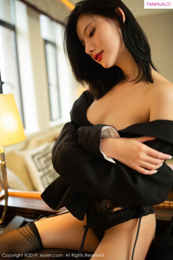 就是阿朱啊  [XIUREN]高清写真图 2019.08.23 就是阿朱啊第25张图片